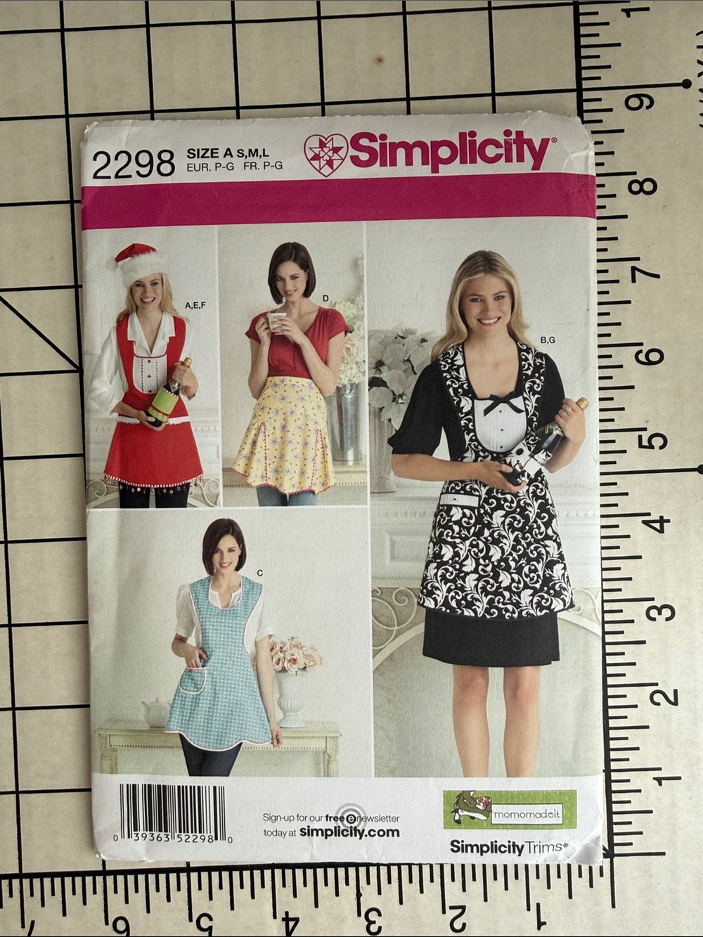 Simplicity 2298 UNCUT Apron Sewing Pattern S M L Santa Hat Wine Bottle Cozy
